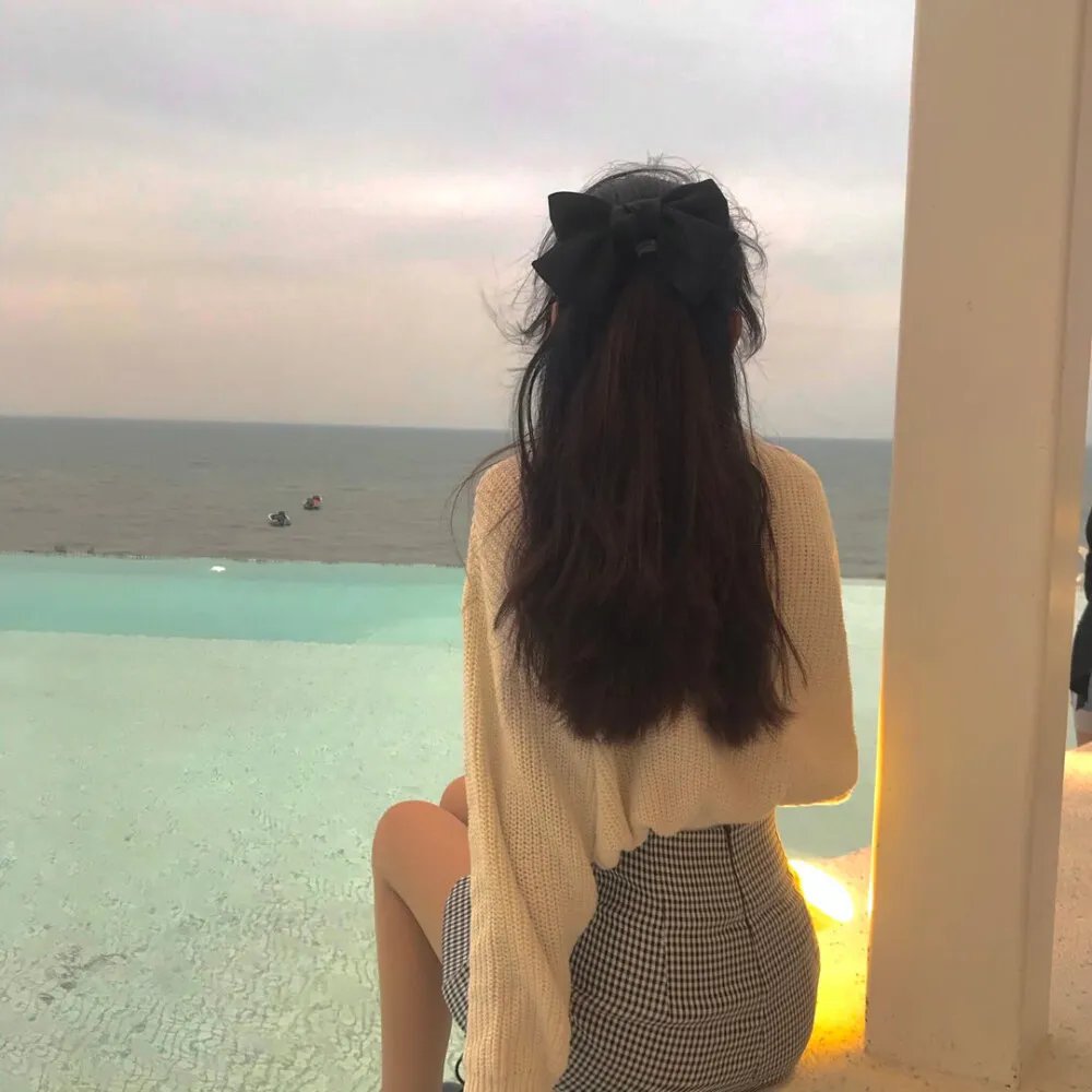 微笑的苹吉